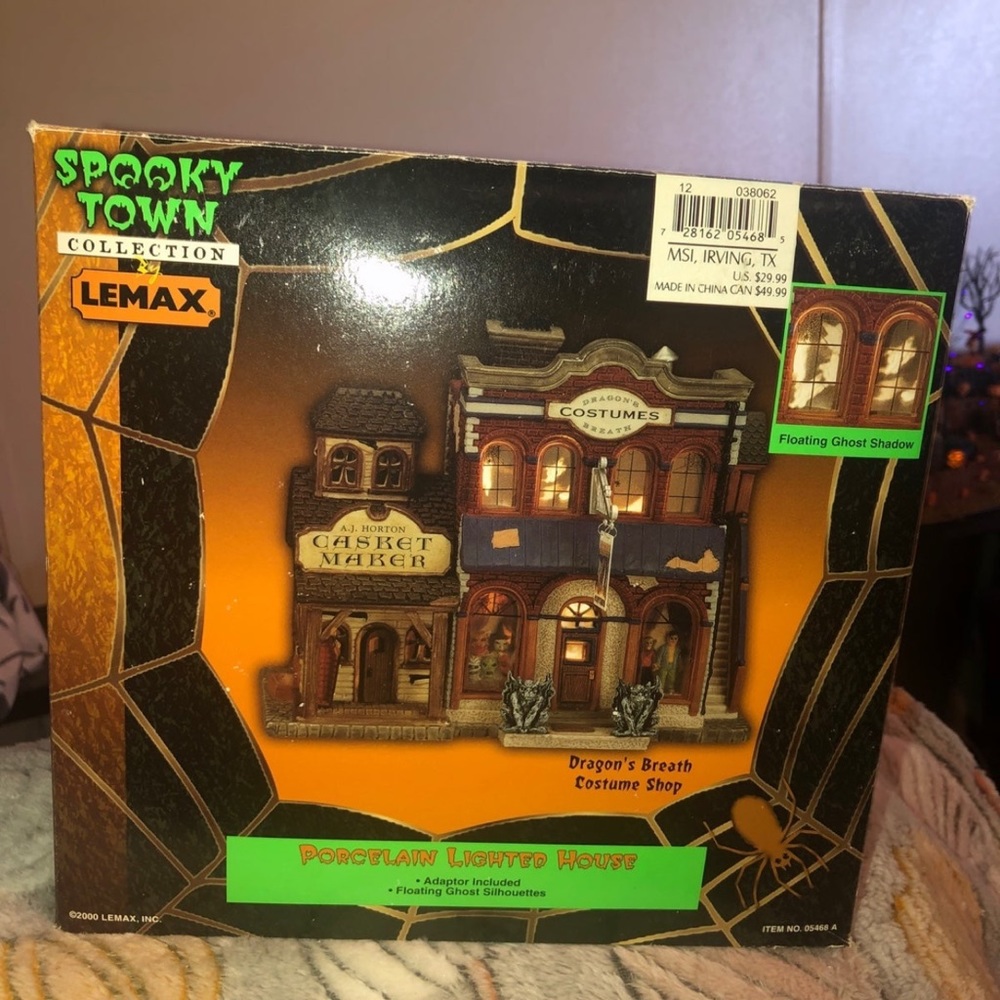 Lemax SpookyTown Dragons Breath Costume Shop